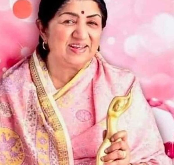 बरिष्ठ गायिका लता मंगेसकरको निधनमा कलाकार र कलाप्रेमीहरुले गरे शोक प्रकट